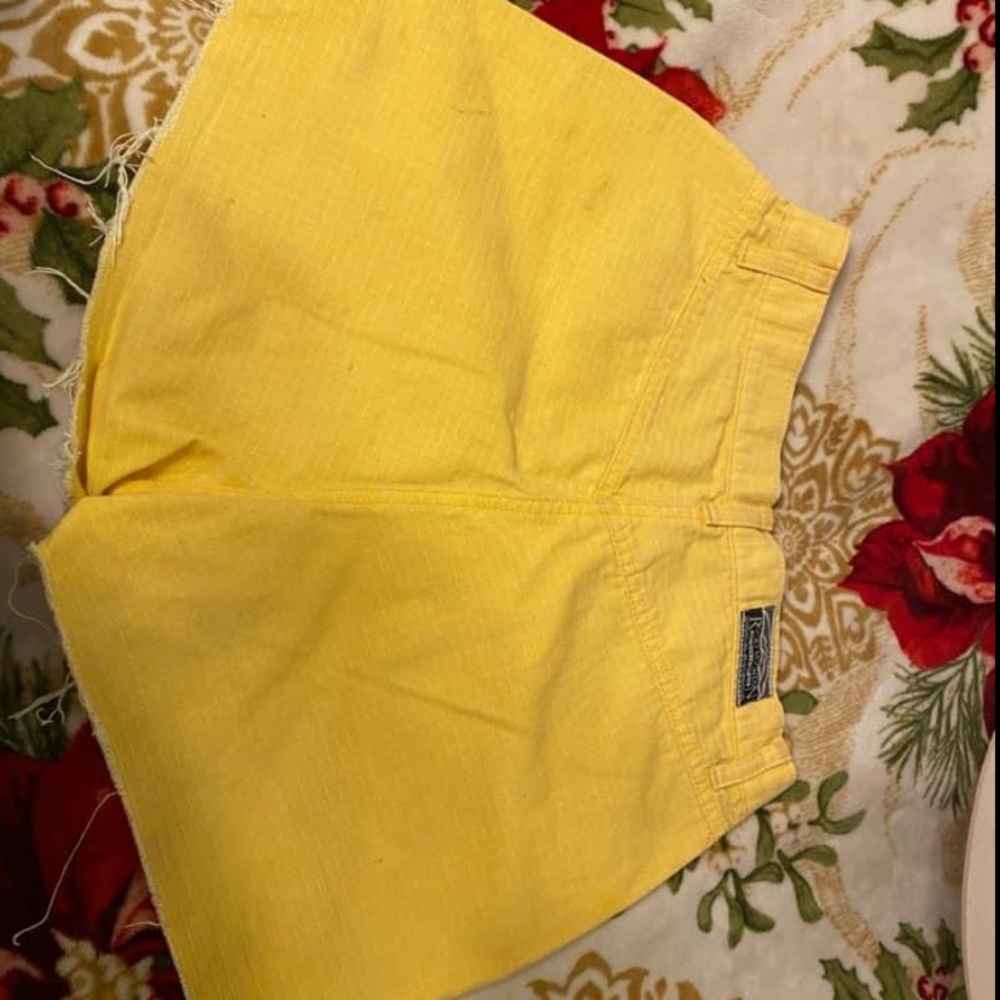 Size 6 Rockies shorts